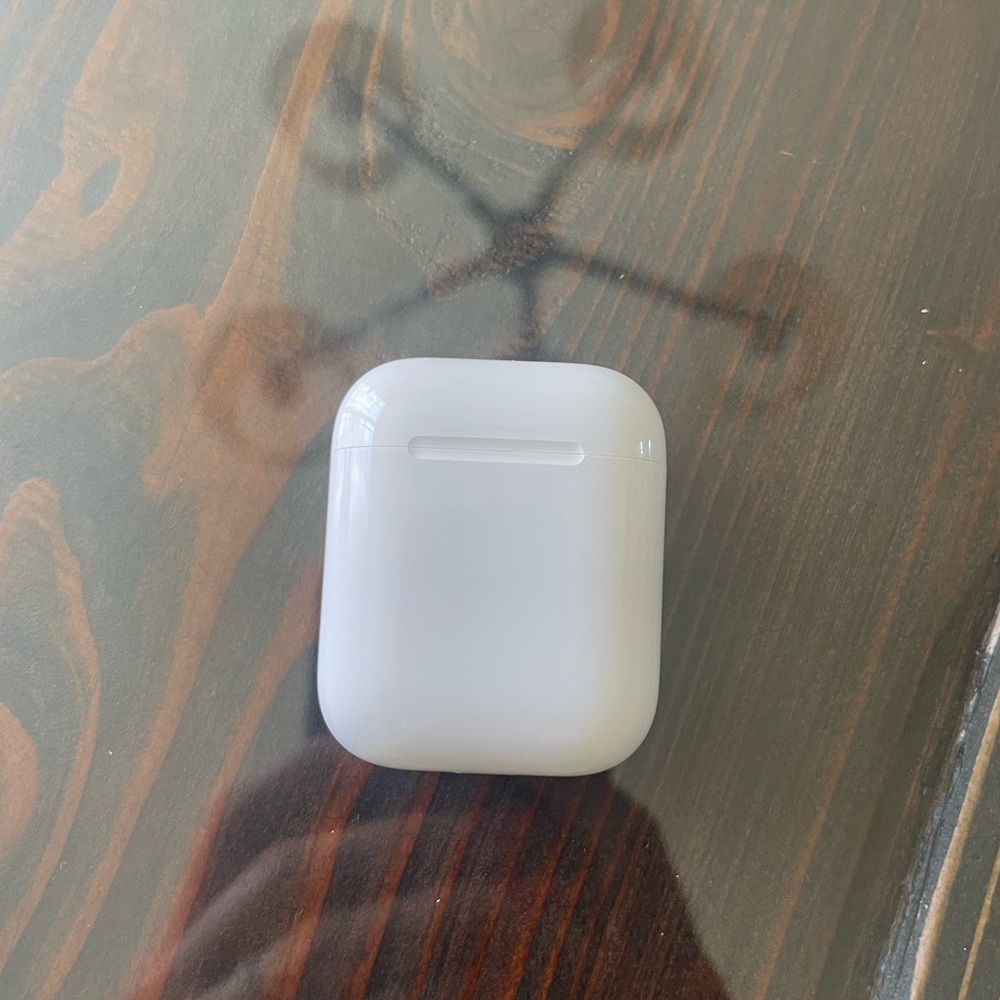 AirPods 2nd Gen case